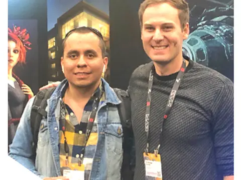 Pablo Cun participando en un evento internacional de tecnología